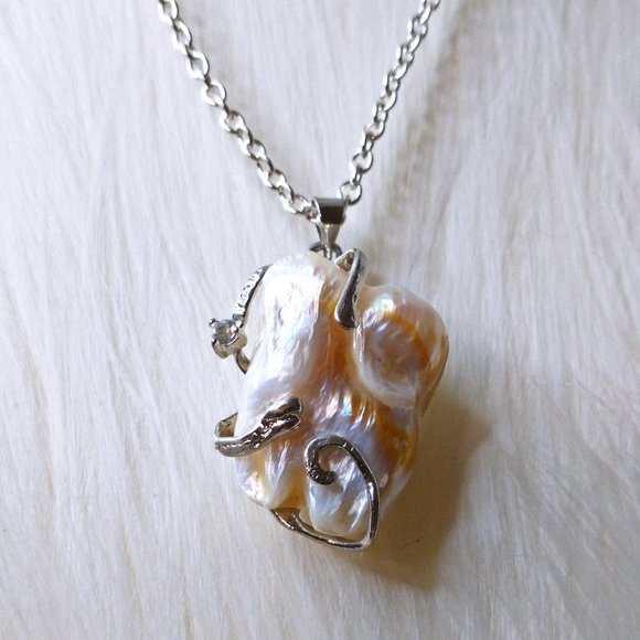 Baroque Vintage Jewelry - Vintage Biwa Pearl & Silver Baroque Necklace